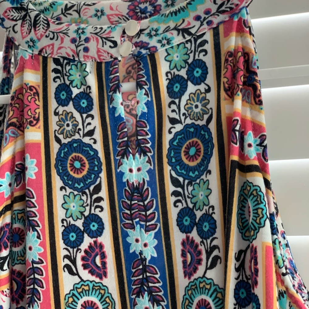 Summer dress - Picture 2 of 3